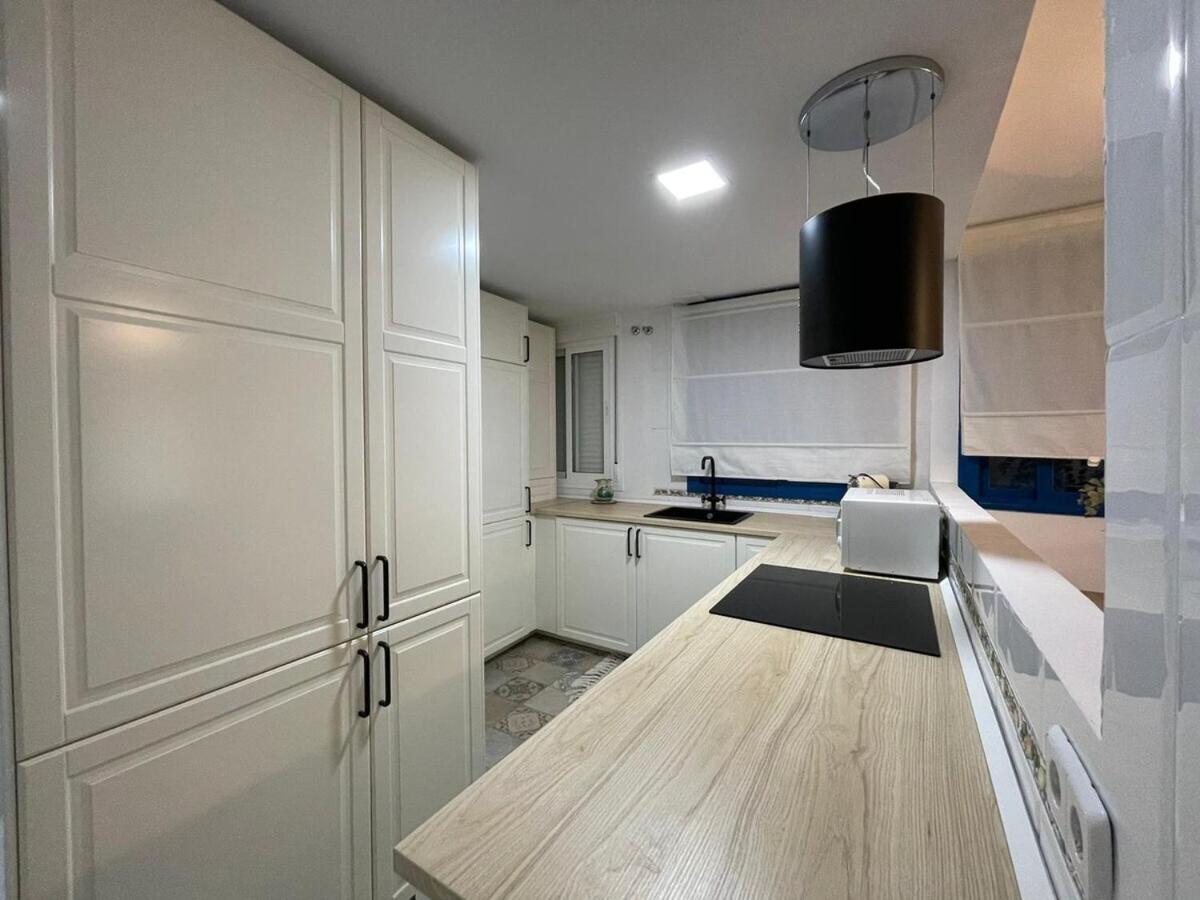 Calu Homes Cerca Playa De Huelin Málaga Eksteriør bilde