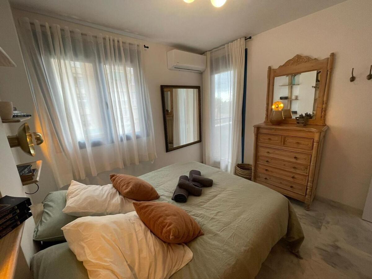 Calu Homes Cerca Playa De Huelin Málaga Eksteriør bilde