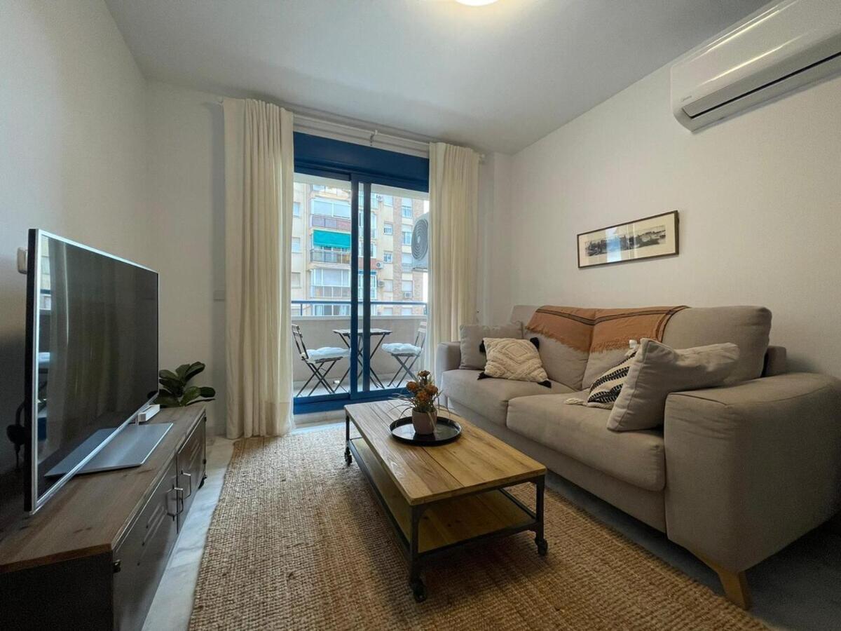 Calu Homes Cerca Playa De Huelin Málaga Eksteriør bilde